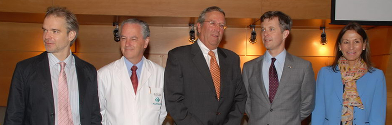 Lars Steen Nielsen, embajador de Dinamarca; Dr. Juan Hepp, médico director Clínica Alemana;Rolf Kühlenthal, presidente Clínica Alemana; S.A.R. Príncipe Heredero Federico de Dinamarca, y Paula Ithurbisquy, gerente general Clínica Alemana
